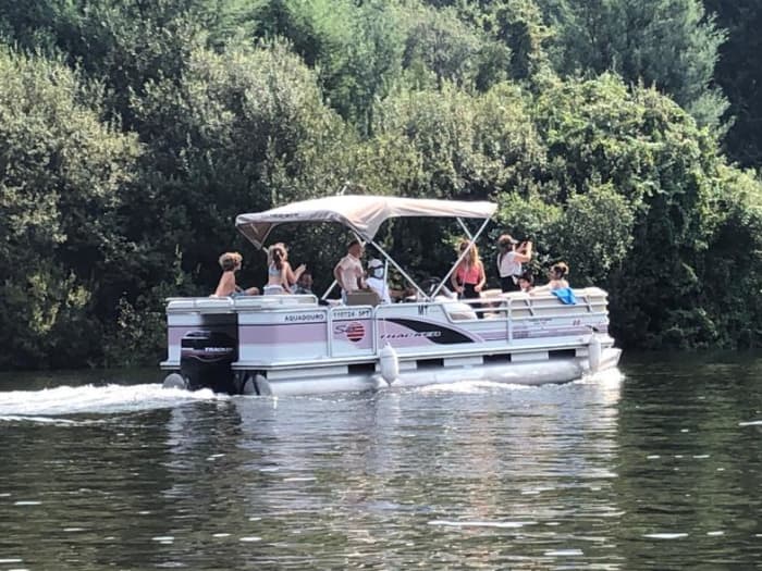 Discover Castelo de Paiva on a half-day motorboat trip