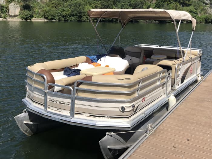 Discover Castelo de Paiva on a half-day motorboat trip