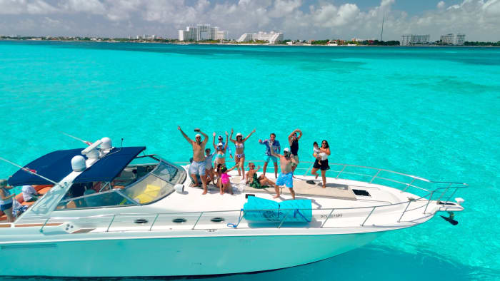 Location de yacht à moteur à la demi-journée à Cancún