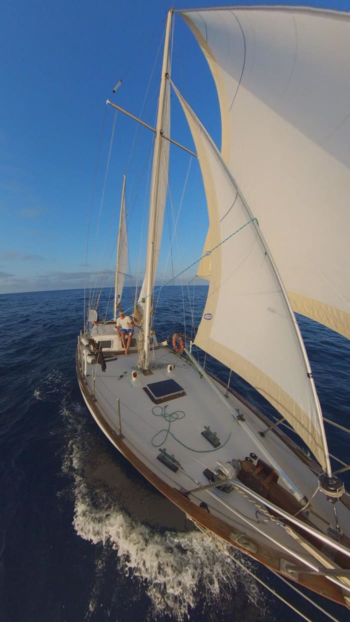 Enjoy a full day of sailing in Zumaia on a sailboat