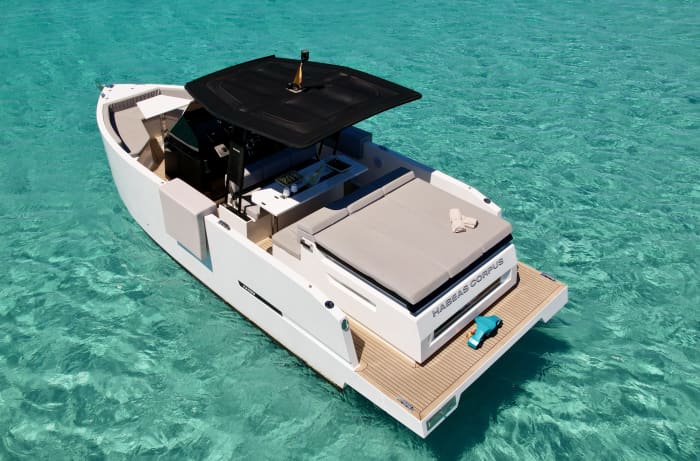 Habeas Corpus/Three Islands Boat Tour: Ibiza, Formentera and Espalmador