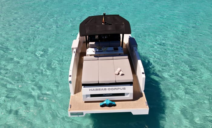 Habeas Corpus/Three Islands Boat Tour: Ibiza, Formentera and Espalmador