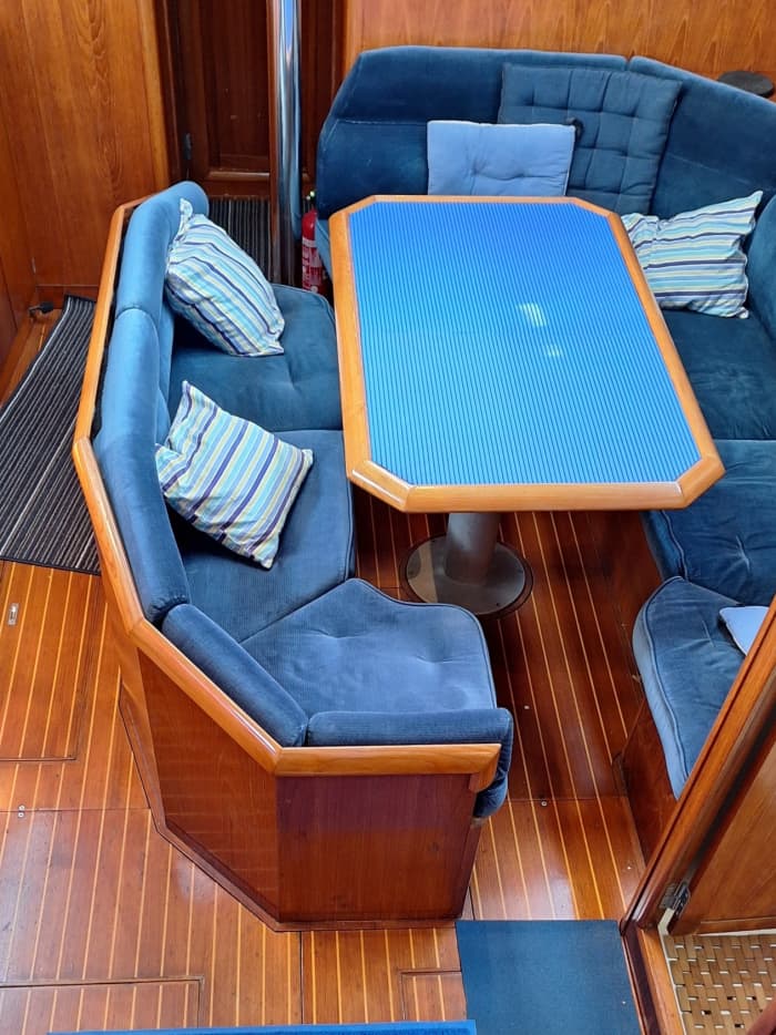Full-day sailing trip in El Masnou on a sailboat