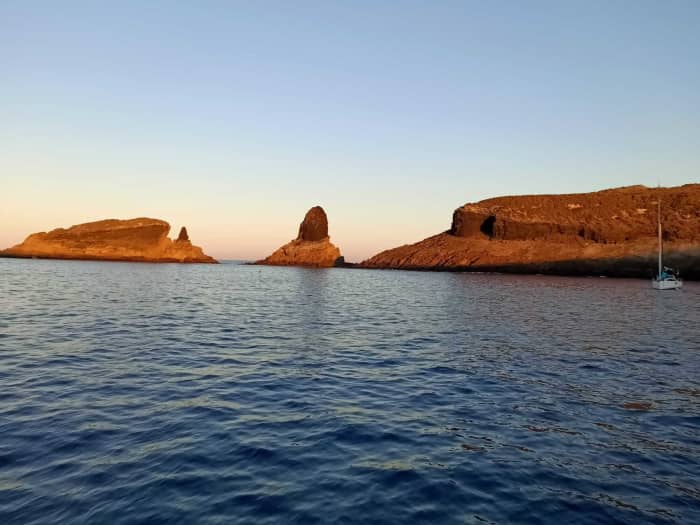 Full-day sailing trip in El Masnou on a sailboat