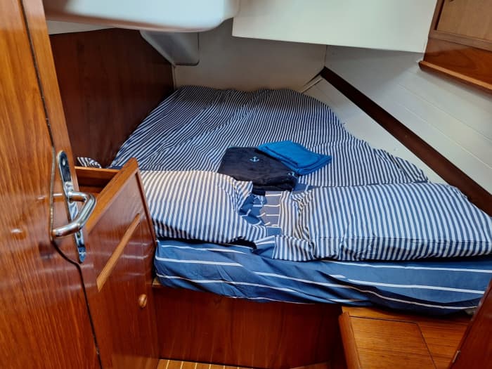 Full-day sailing trip in El Masnou on a sailboat