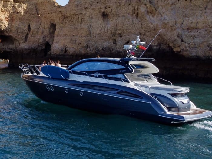 3 ore a Lagos: noleggia una barca a motore e divertiti
