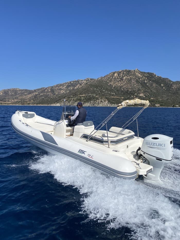 Villasimius mit dem Beiboot: Insel Cavoli und die Strände des Südostens