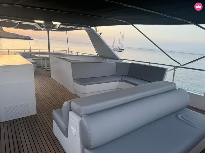 Exklusive Superyacht-Charter Ibiza