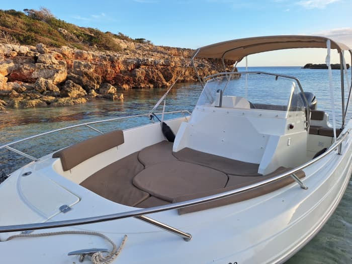 Tour privato in barca di Minorca