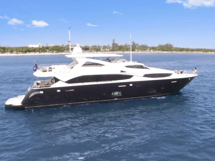 120ft Sunseeker Superyacht Charter Cancun – Luxury Experience
