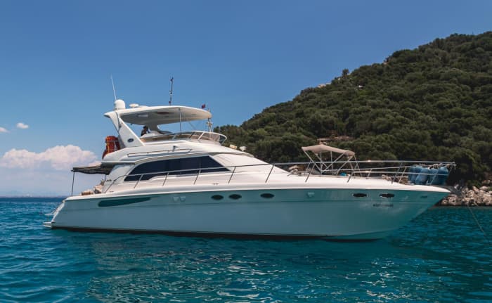 Geniet van een hele dag op een motorboot in Antalya.