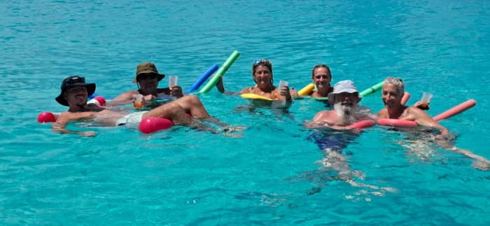 Een hele dag op zee: op weg naar Anguilla of Saint Martin.