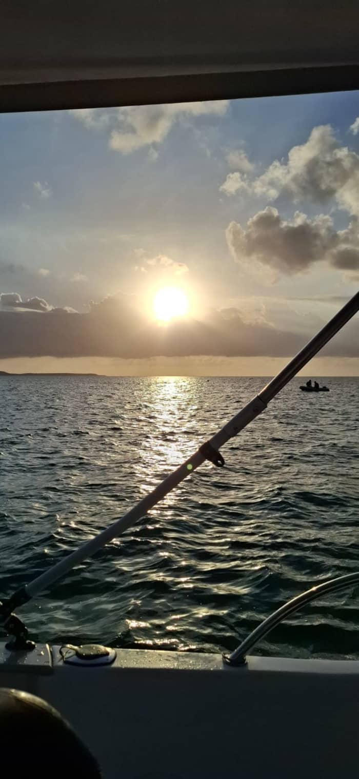 Een hele dag op zee: op weg naar Anguilla of Saint Martin.