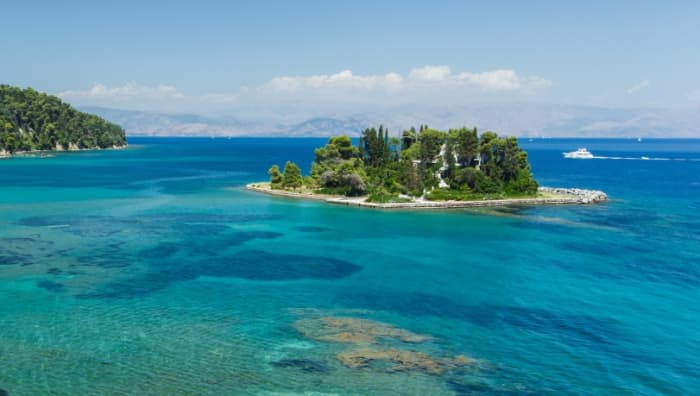 Sail into the Sunset: A Romantic Evening Cruise in Corfu
