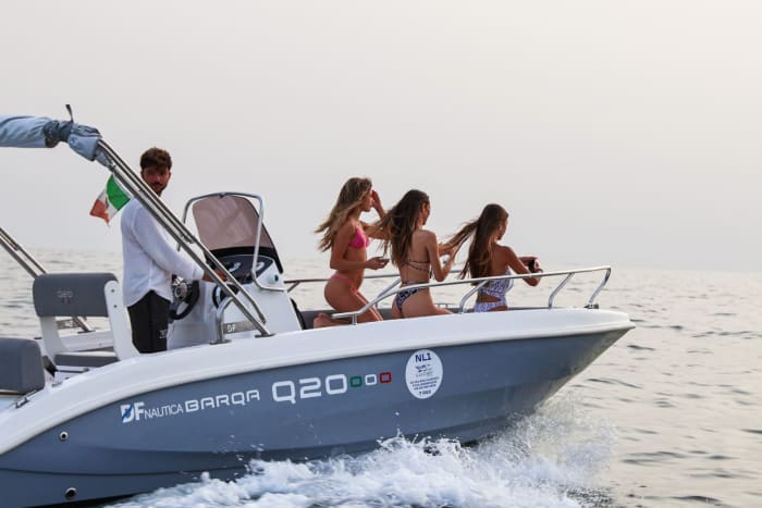 Erkunden Sie die Küste von Capri bis Amalfi mit einem privaten Boot