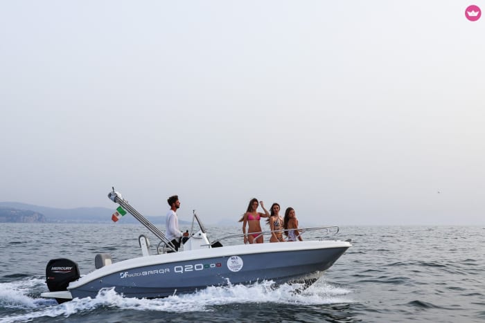 Exclusive Full Day Capri Boat Tour from Sorrento – Caves, Faraglioni and Hidden Coves