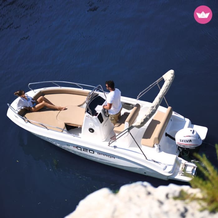 Exclusive Full Day Capri Boat Tour from Sorrento – Caves, Faraglioni and Hidden Coves