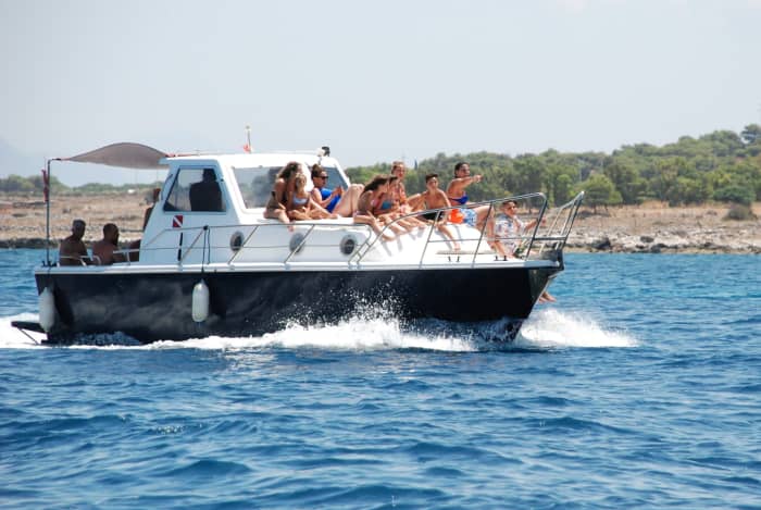 Ontdek San Vito Lo Capo tijdens een 8-uur durende boottocht.