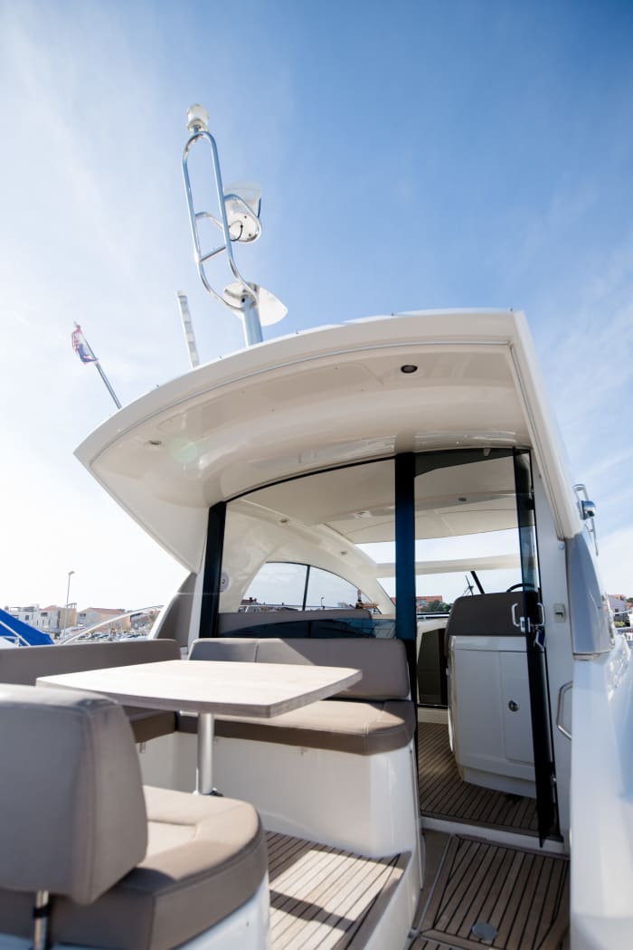Half-day charter bays on the islands of Ugljan and Molat