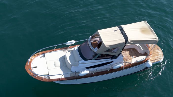 Private boat tour to Capri from Capri (3.3 hours)