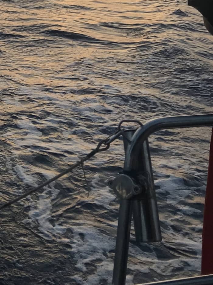 Privé boottocht rond Gozo op een motorboot.