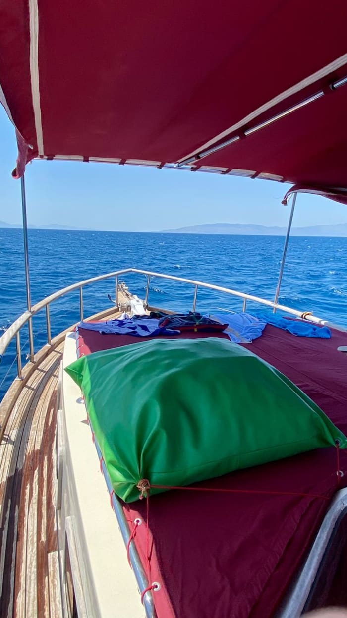 Isla Negra y Bahía del Acuario - Crucero diario por Bodrum