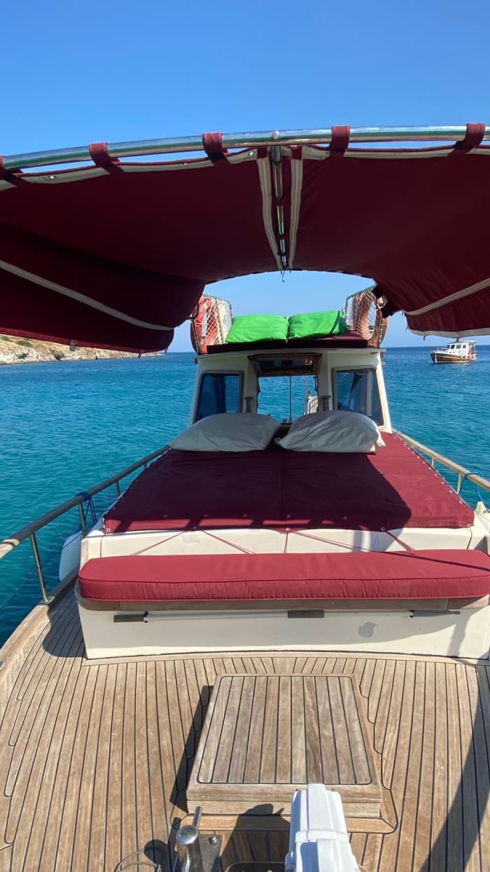 Isla Negra y Bahía del Acuario - Crucero diario por Bodrum