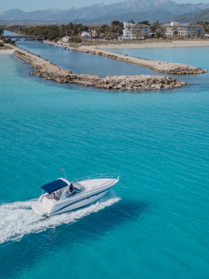 6-hour excursion to the coves around Alcudia