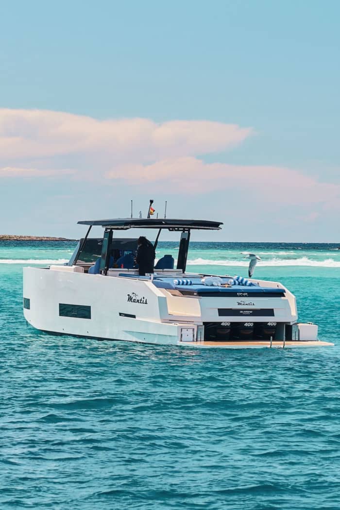 Discover the Balearic Islands: a boat tour between Ibiza and Formentera