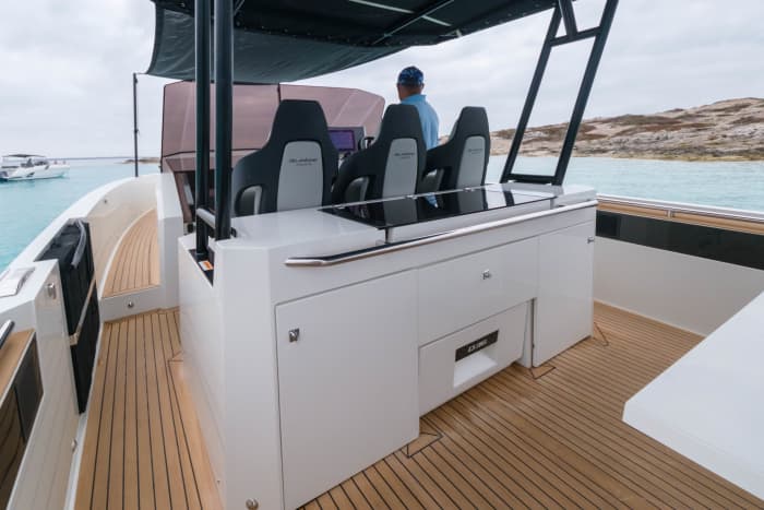 D36 Lupo Di Mare all inclusive, Fuel, Skipper, Sail to Formentera Illetas with a fixed price and without worries.
