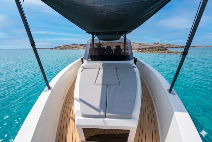 D36 Lupo Di Mare all inclusive, Fuel, Skipper, Sail to Formentera Illetas with a fixed price and without worries.