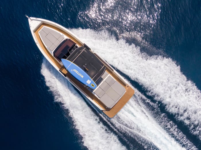 D36 Lupo Di Mare all inclusive, Fuel, Skipper, Sail to Formentera Illetas with a fixed price and without worries.