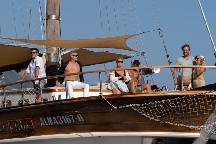 Ihr Amalfi-Küsten-Erlebnis: ein exklusiver Tag an Bord einer Gulet