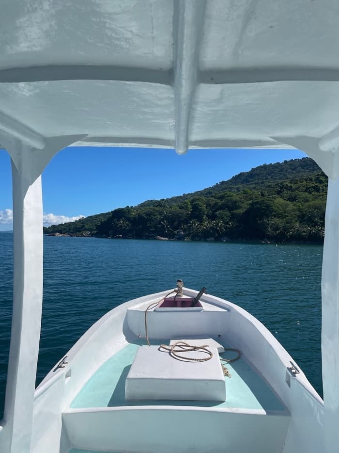 Entdecken Sie Nosy! Verbringen Sie 8 Stunden auf einem Motorboot.