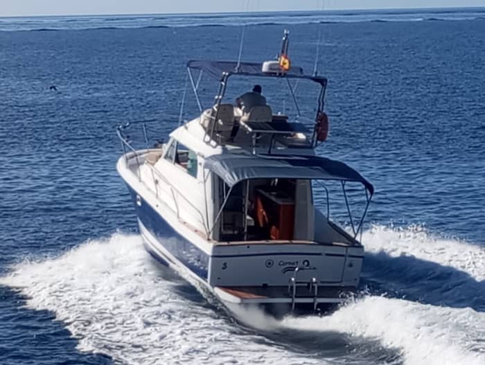 Explore Ciutadella de Menorca in a half-day: Rent a motorboat for 3h