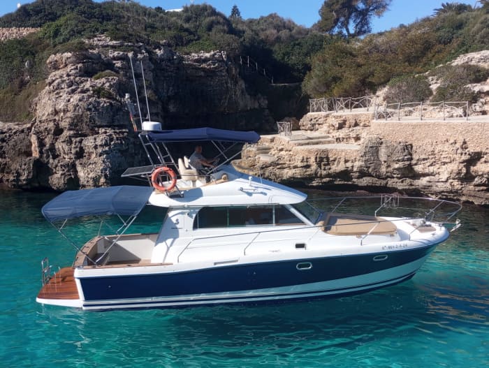 Explore Ciutadella de Menorca in a half-day: Rent a motorboat for 3h