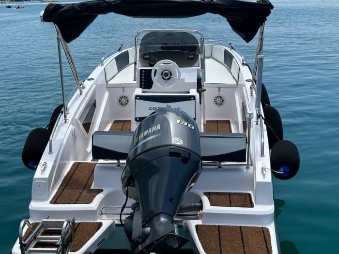 4-Hour Private Boat Tour with Skipper – Nautilus 670