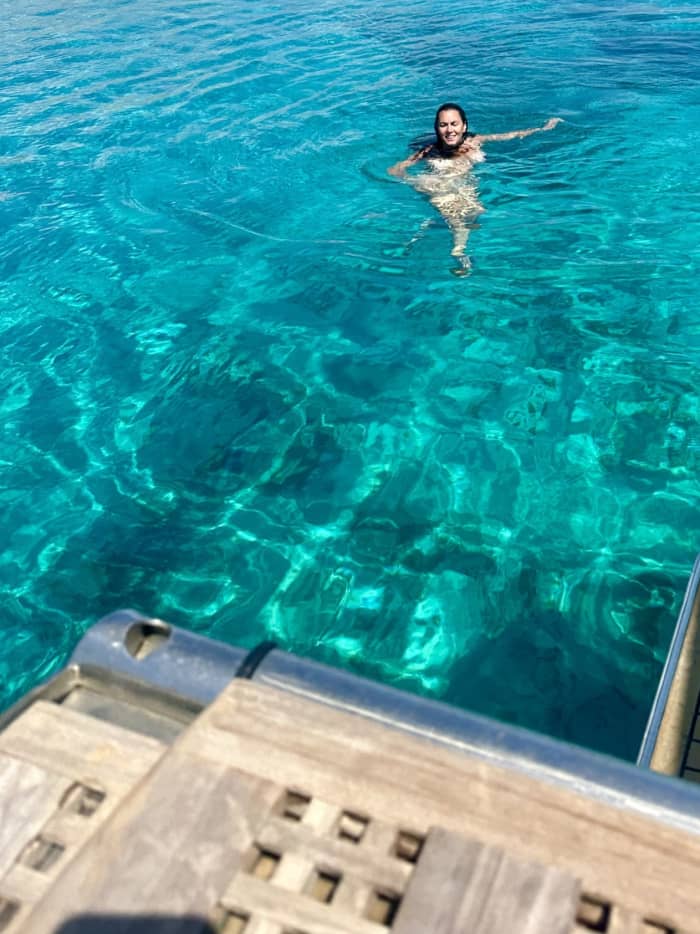 Enjoy a full day on a motorboat in Santorini