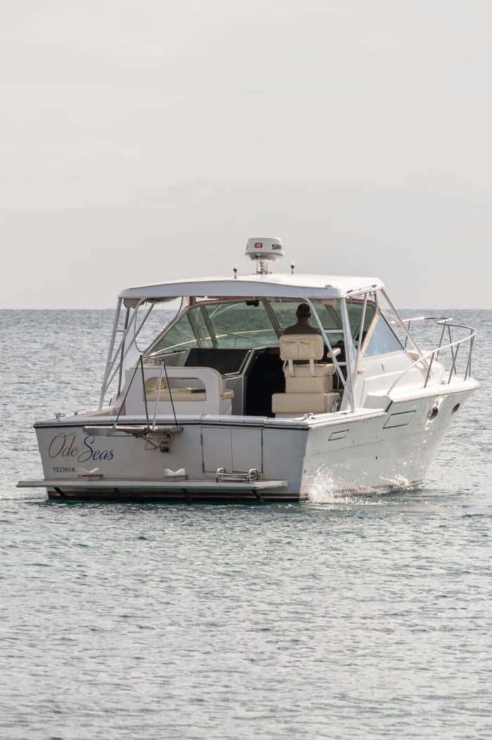 Enjoy a full day on a motorboat in Santorini