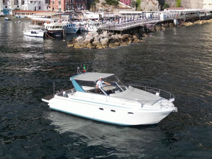 Iconic Capri: Sailing between the Faraglioni and its Wonders