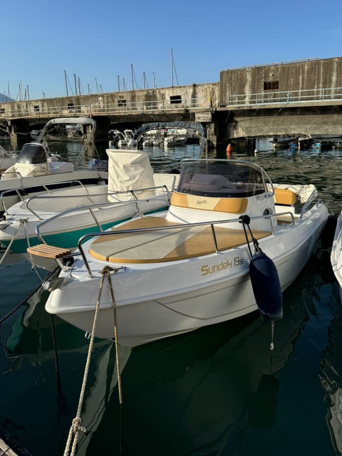 Blue Grotto, Faraglioni & Capri Coast Tour