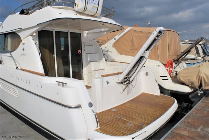 Sail with the Gods: One day to discover Aegina, Agistri and Moni on a motorboat