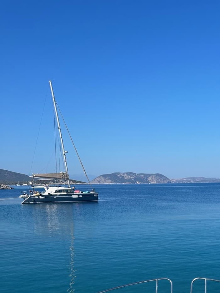 Sail with the Gods: One day to discover Aegina, Agistri and Moni on a motorboat