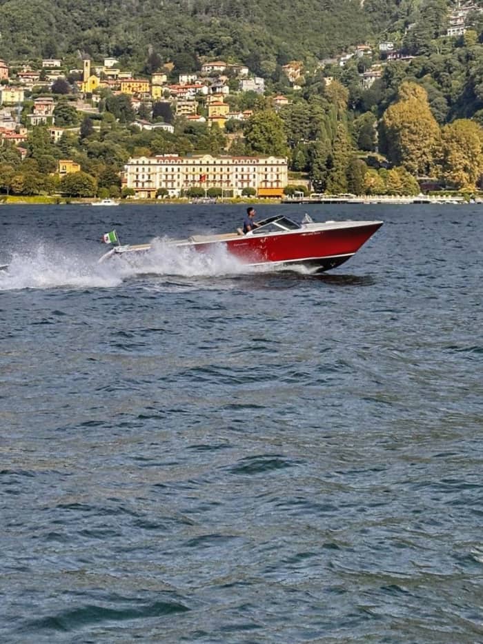 Vanuit Menaggio, aan het majestueuze Comomeer: een luxe cruise van 4 uur