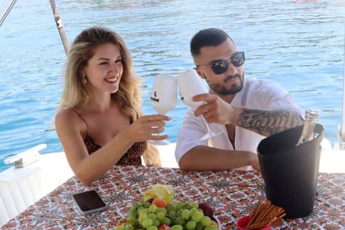 Fuga da Taormina: 4 ore di relax su un motoscafo