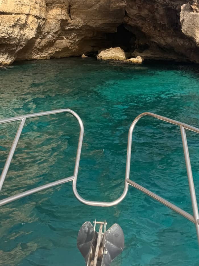 Inclusief drankjes, schipper en brandstof! Breng 3,5 of 7 uur door op het water van Mallorca en geniet van de zon en het heldere water.