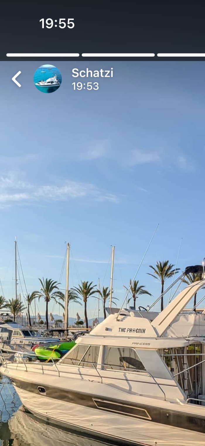 Drinks included!!! 7-hour private boat trip along Mallorca's most beautiful coastline with a motorboat