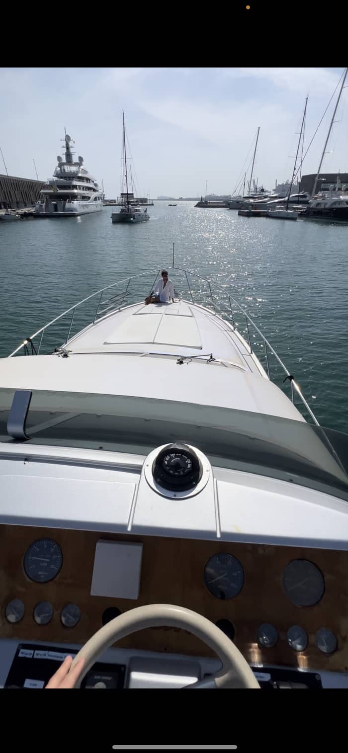 Your private motorboat for a day around Barcelona