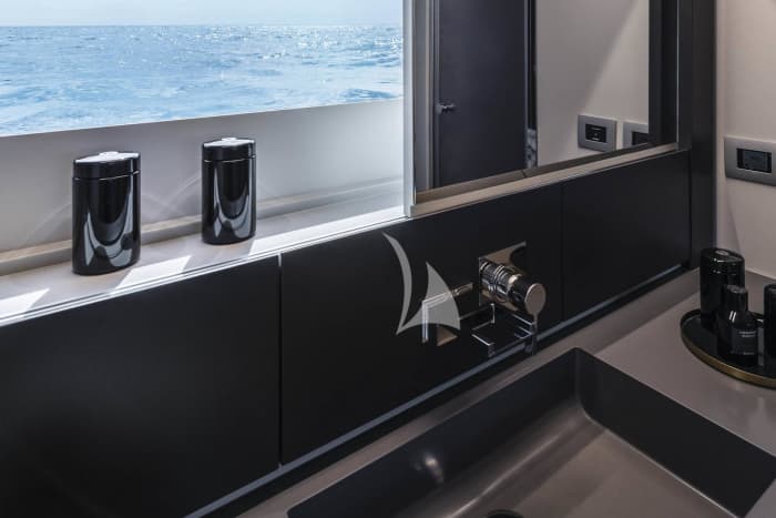 Capri & Positano Elite Yacht Day from Naples