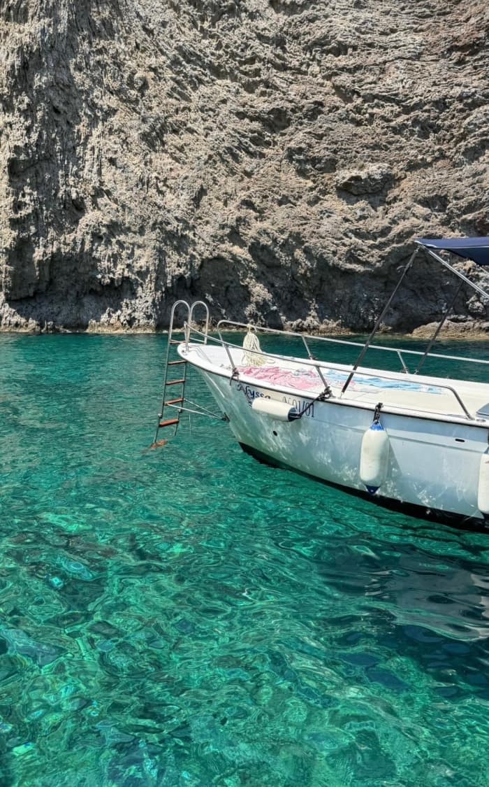 Ihr privates Motorboot für einen Tag rund um Ponza